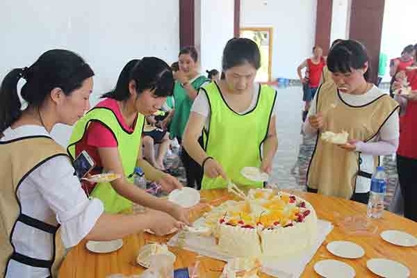 為6、7月生日員工慶生