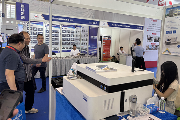 為嘉賓介紹我司優(yōu)質(zhì)產(chǎn)品