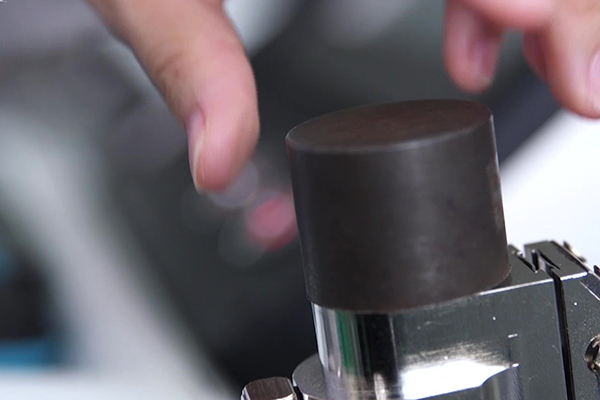 移動(dòng)式直讀光譜儀的檢測